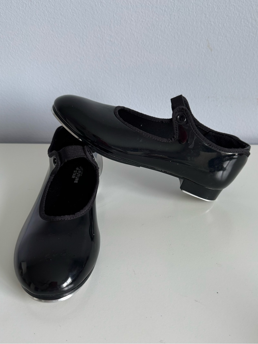 Capezio Future Star Black Patent Tap Shoes Girls 1M